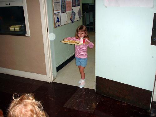 alsatia's first day at pre-k - the lunch .jpg 24.9K